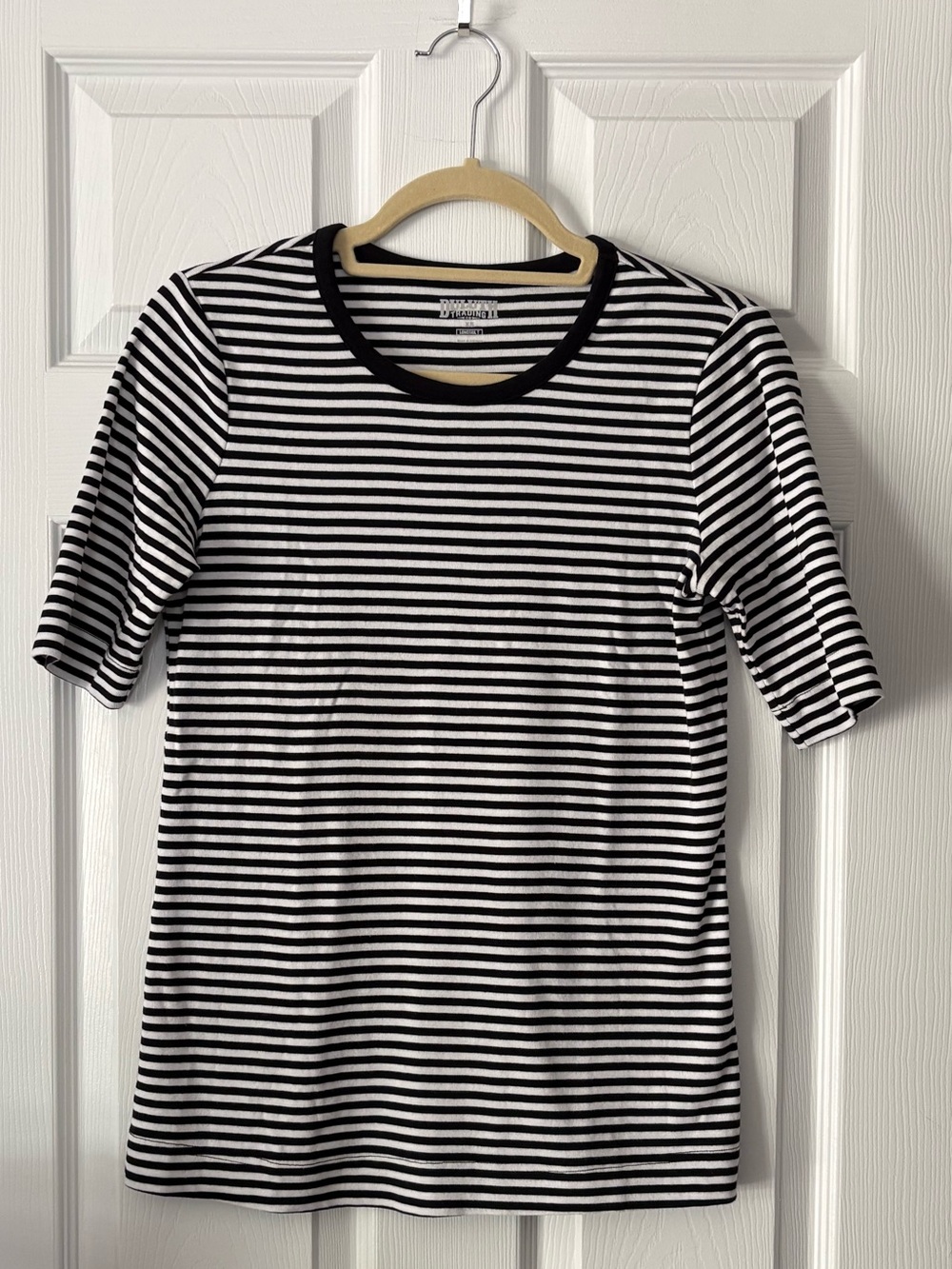 Duluth Black & White Striped Short Sleeve Crew Tee XS